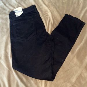 NWT black Old Navy rockstar jeans